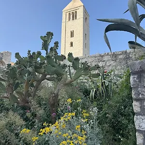  Guest house & Old Town